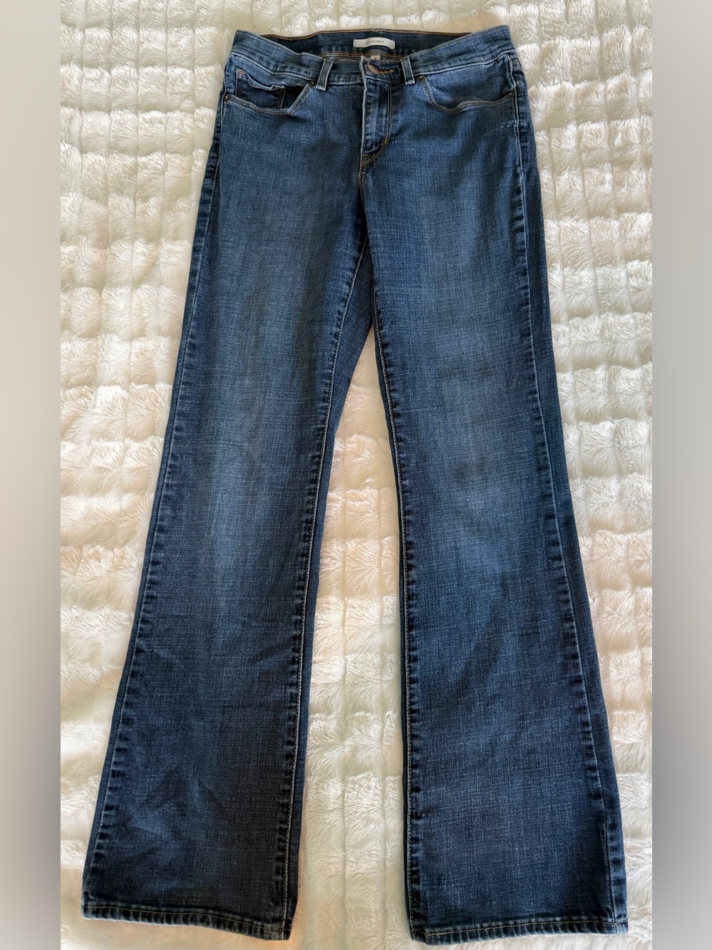 Levi’s Classic Bootcut Jeans Size 4 Medium Wash Stretch Denim